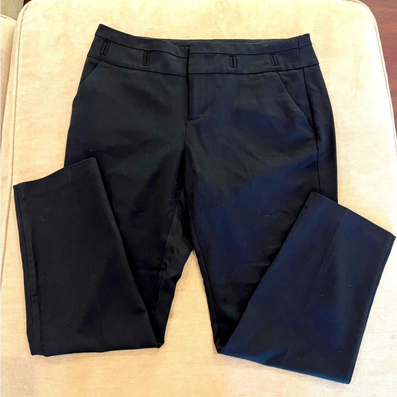 Roz&Ali women’s black capri slacks size 6 - Picture 1 of 3